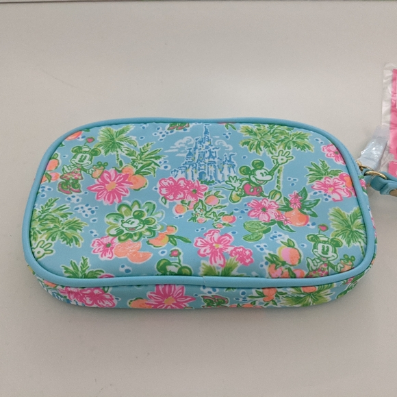 NWT! Lilly Pulitzer x Disney Parks Gillie Wristlet Lilly Loves Disney Sm… - Picture 13 of 14